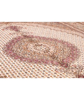 Handwoven small fish carpet, half inch size circle carpet