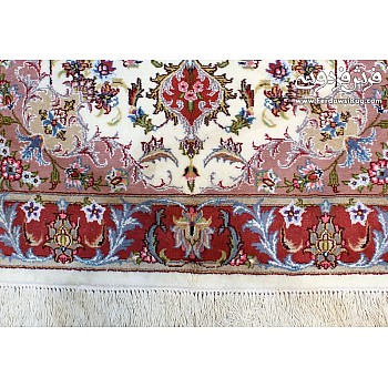 فرش دستباف قالیچه  2.5 متری طرح گلریز بافت کاشمر