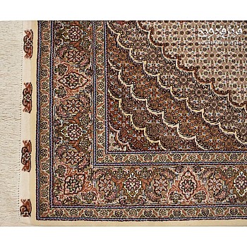 Hand-woven 3-meter carpet, fine fish design, cream, 40-row, Tabriz weave