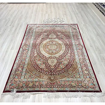 فرش دستباف ۳ متری تمام ابریشم صادق‌زاده بافت قم