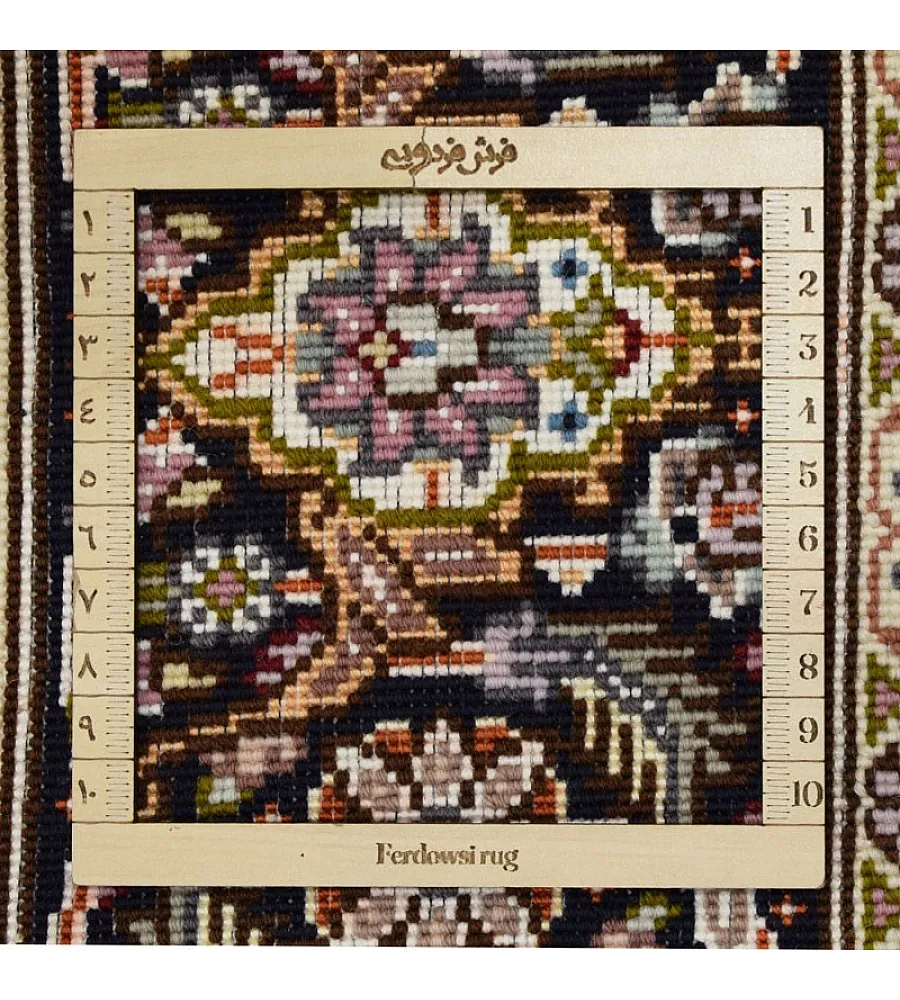 Handmade Tabriz rug, 3 meters, featuring Rizmahi Kamalolmolk design, crafted with intricate patterns and premium quality.