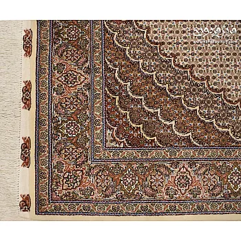 Hand-woven 3-meter carpet, fine fish design, cream, 40-row, Tabriz weave