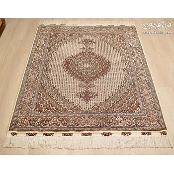 Hand-woven 3-meter carpet, fine fish design, cream, 40-row, Tabriz weave