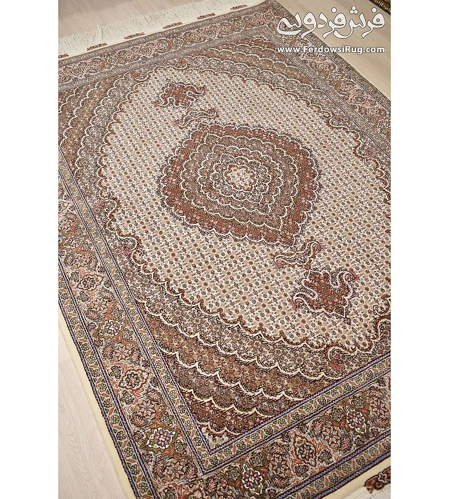 Handmade Tabriz rug, 3 meters, featuring intricate Rizmahi Kamalolmolk design, perfect for luxurious home decor.