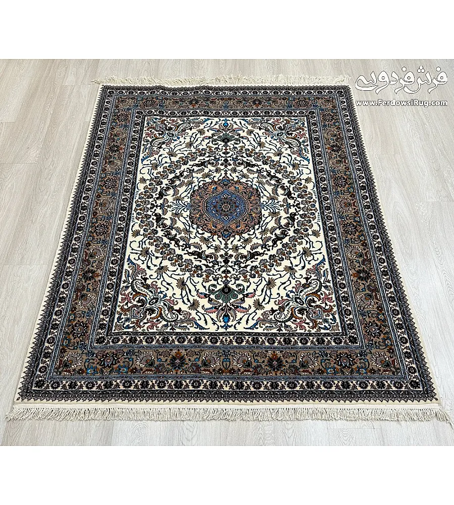 Handwoven 3-meter carpet with modern design crafted in Birjand, premium quality rug for home decor and living spaces