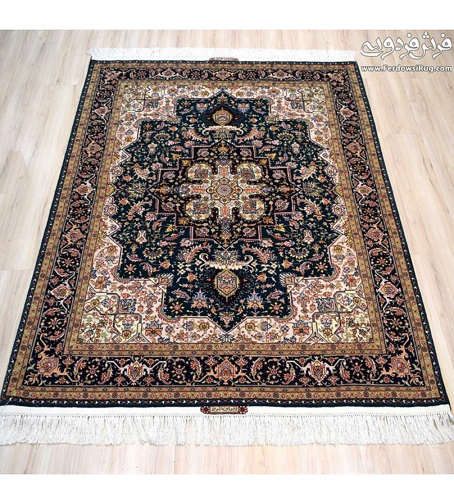 Handmade 3-meter Tabriz rug with Heris design beige red geometric patterns elegant home decor artisan quality