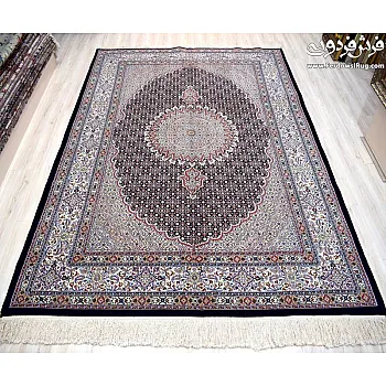 فرش دستباف 6 متری جفت طرح ریزماهی کف سرمه ای مود بیرجند