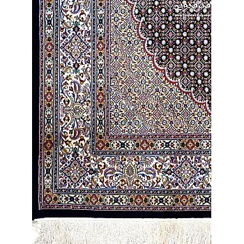 فرش دستباف 6 متری جفت طرح ریزماهی کف سرمه ای مود بیرجند