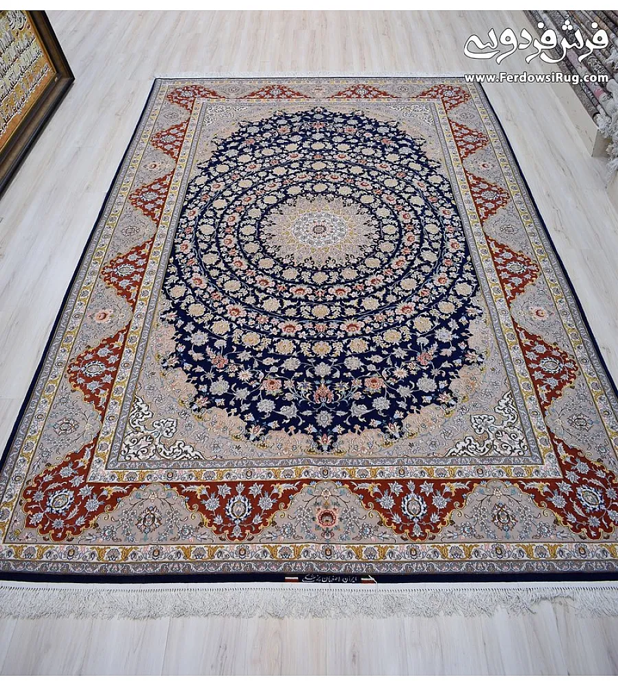 فرش دستباف 6 متری طرح لچک ترنج اصفهان با رنگ های سنتی و کیفیت عالی مناسب برای دکوراسیون کلاسیک و مدرن
