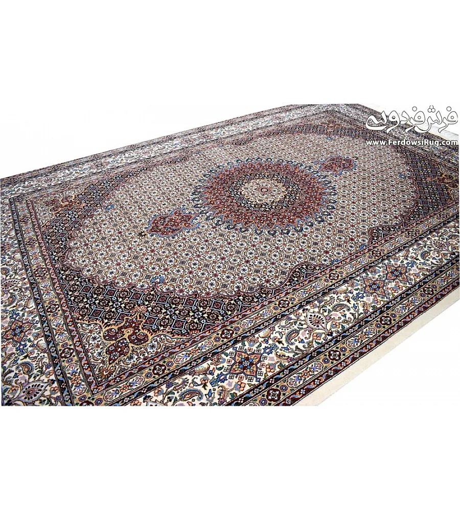 فرش دستباف 6 متری جفت طرح ریزماهی رنگ کرم مود بیرجند مناسب دکوراسیون کلاسیک و مدرن با کیفیت عالی