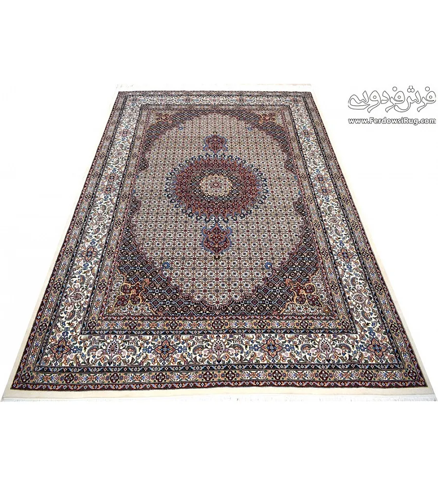 فرش دستباف 6 متری جفت طرح ریزماهی رنگ کرم مود بیرجند مناسب دکوراسیون کلاسیک و مدرن با کیفیت عالی