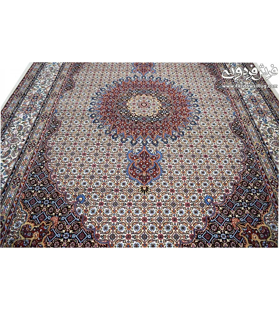 فرش دستباف 6 متری جفت طرح ریزماهی رنگ کرم مود بیرجند مناسب دکوراسیون کلاسیک و مدرن با کیفیت عالی