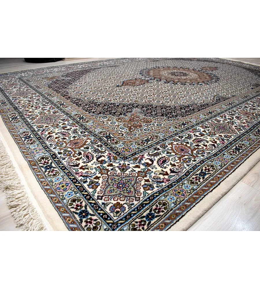 جفت فرش 6 متری دستباف طرح ریز ماهی مود بیرجند با رنگ بندی سنتی و کیفیت عالی مناسب دکوراسیون کلاسیک و مدرن