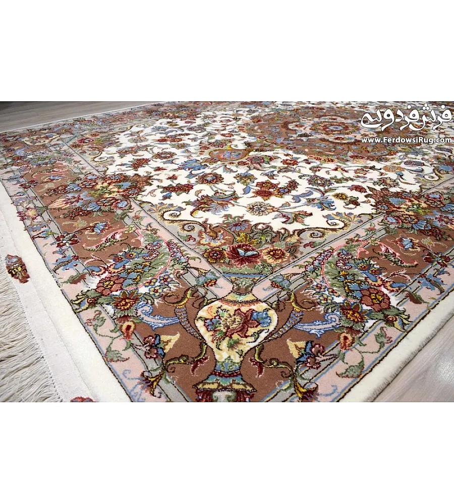 Handwoven 6-meter cream Mashhad carpet pair featuring intricate Khatibi design, perfect for luxurious interiors.