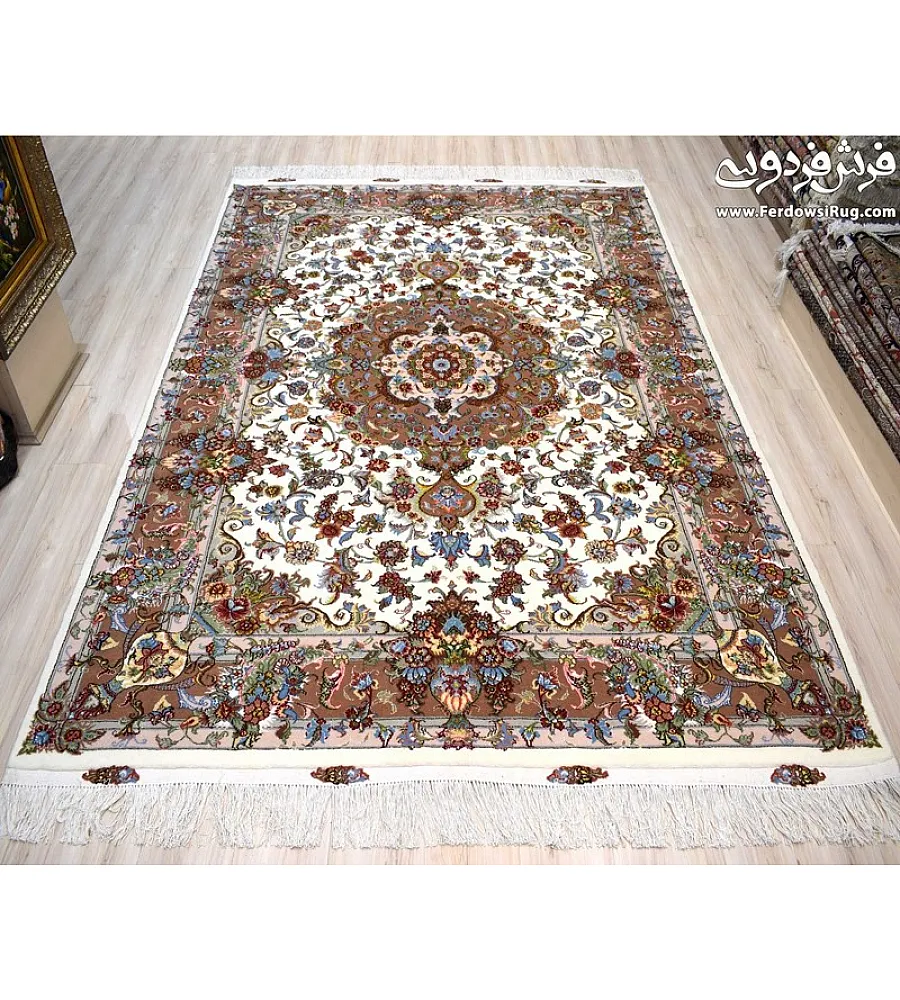 Handwoven 6-meter cream Mashhad carpet pair featuring intricate Khatibi design, perfect for luxurious interiors.