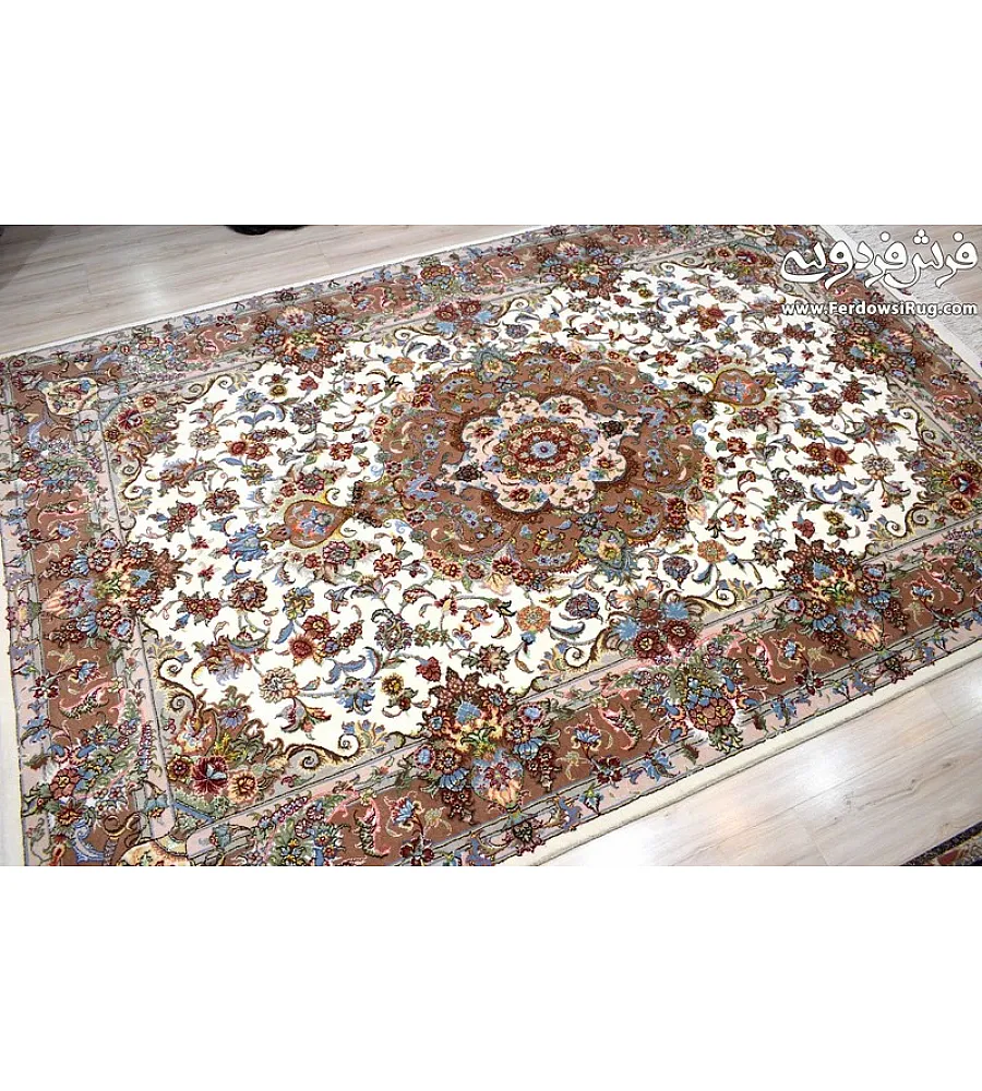 Handwoven 6-meter cream Mashhad carpet pair featuring intricate Khatibi design, perfect for luxurious interiors.