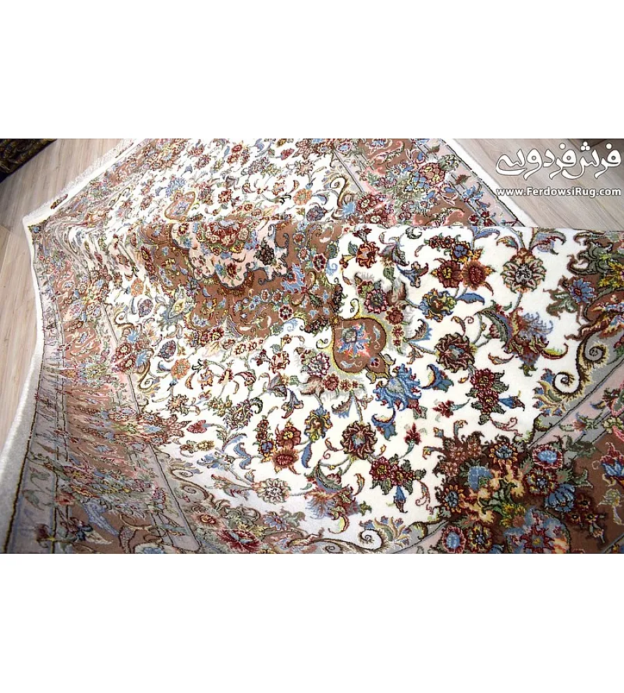 Handwoven 6-meter cream Mashhad carpet pair featuring intricate Khatibi design, perfect for luxurious interiors.