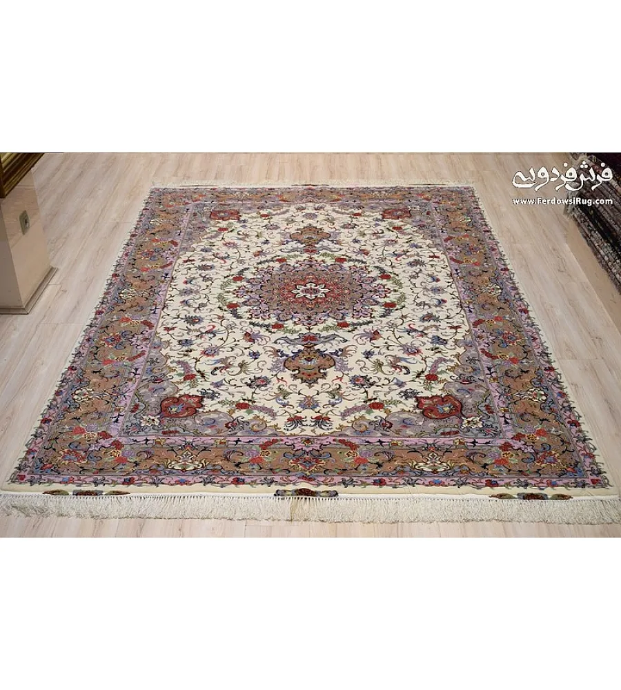 فرش دستباف مشهد طرح علیزاده کرم جفت 6 متری با کیفیت بالا مناسب دکوراسیون کلاسیک و سنتی