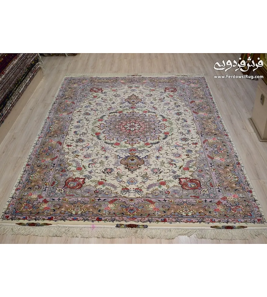 فرش دستباف مشهد طرح علیزاده کرم جفت 6 متری با کیفیت بالا مناسب دکوراسیون کلاسیک و سنتی