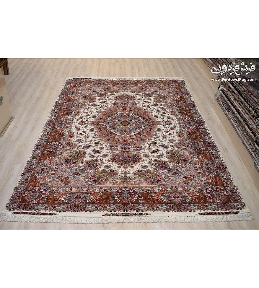 Handmade Tabriz rug, 6 meters, featuring intricate Khatibi design, high-quality craftsmanship, perfect for home decor.