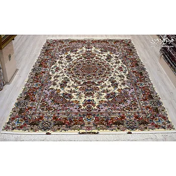 Handmade rug,6 meters in size,made in Tabriz with Khatibi circle design