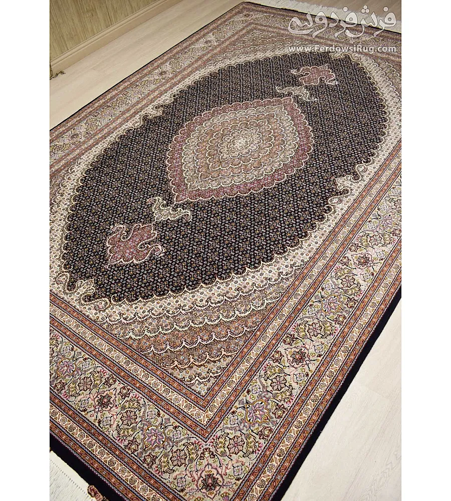 فرش دستباف 6 متری جفت ریزماهی کمال الملک چهل رج سرمه ای تبریز با طرح سنتی و کیفیت بالا مناسب دکوراسیون کلاسیک