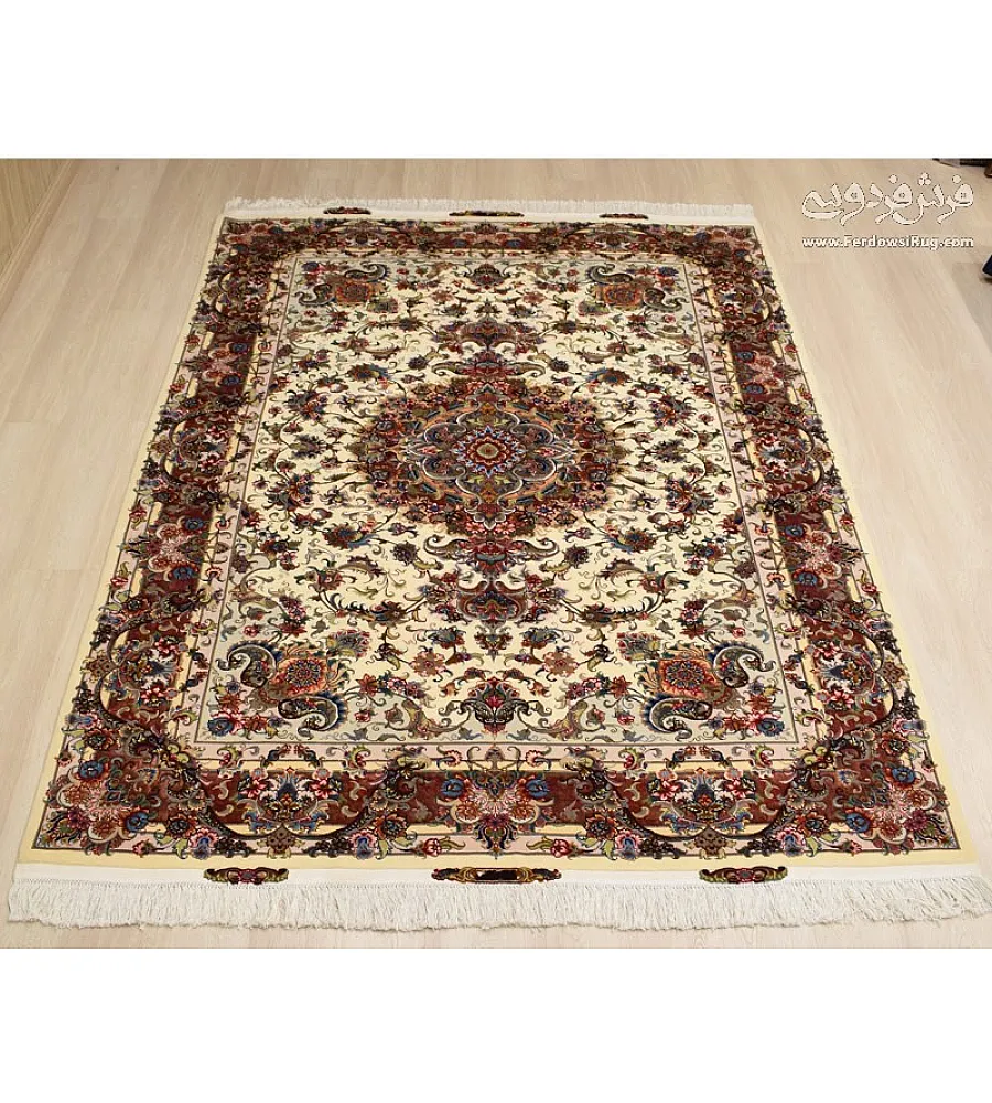 Handwoven 6-meter carpet, cream color, Khatibi design with Lachak Goldani pattern, crafted in Tabriz weave for elegant interiors