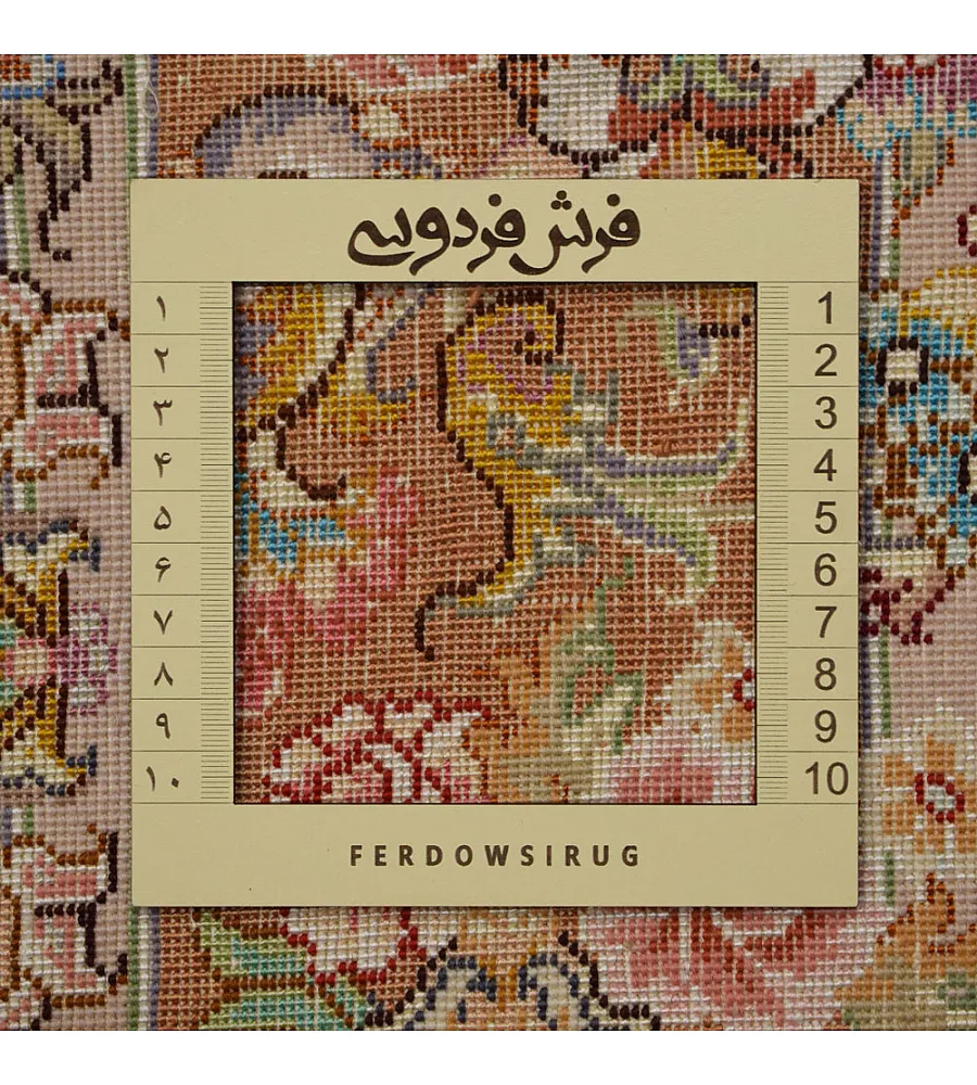 فرش دستباف 6 متری طرح خطیبی رنگ کرم با حاشیه ابریشم تولید تبریز مناسب دکوراسیون کلاسیک و فضای لوکس