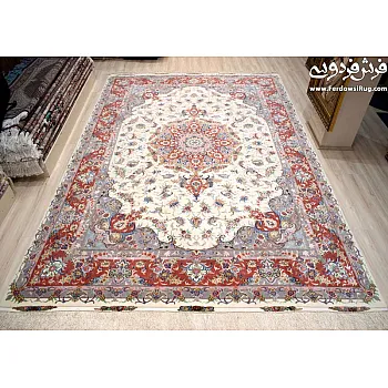 فرش دستباف 9 متری جفت طرح خطیبی کرم حاشیه مسی مشهد