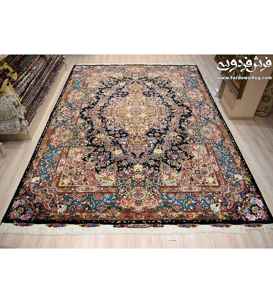 فرش 9 متری دستباف طرح سالاری چهل رج تبریز با رنگ های جذاب و کیفیت بالا مناسب برای دکوراسیون کلاسیک و مدرن