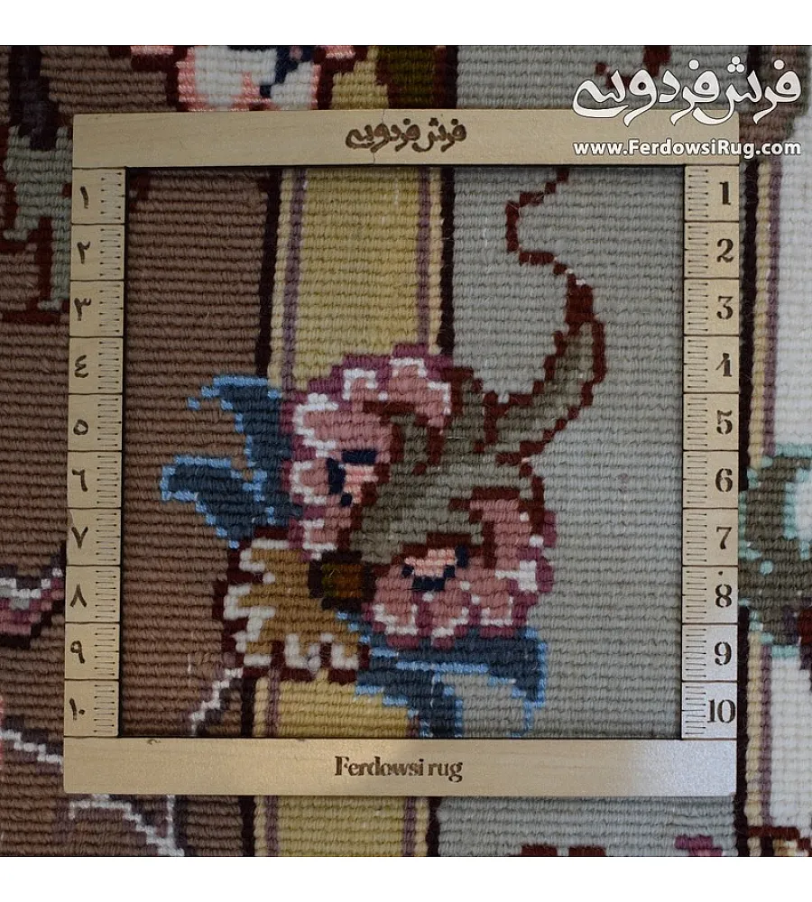 فرش دستباف 9 متری جفتی طرح خطیبی رنگ کرم تولید شده در مشهد مناسب دکوراسیون کلاسیک و سنتی با کیفیت بالا