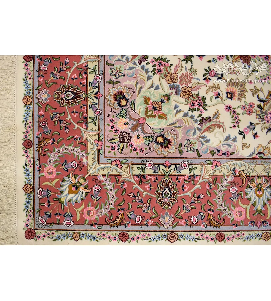 فرش دستباف 9 متری جفت طرح علیا کاشمر رنگ کرم و قرمز مناسب سالن پذیرایی لوکس ایران