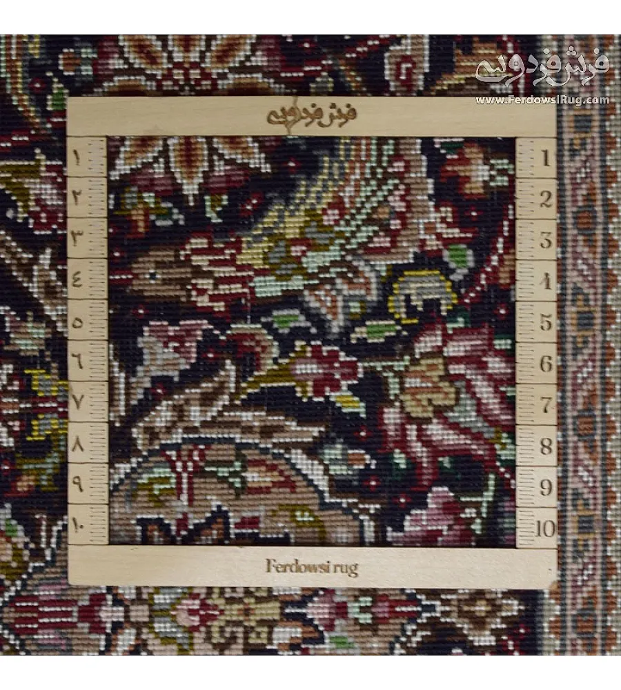 فرش دستباف تبریز طرح ریزماهی عبداللهی جفت 9 متری با رنگ های چشم نواز و کیفیت عالی مناسب دکوراسیون کلاسیک و مدرن