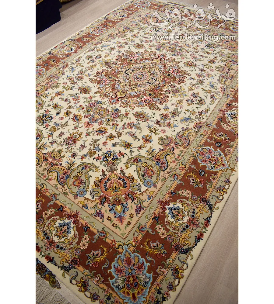 فرش دستباف 9 متری جفت طرح خطیبی کرم ساخت مشهد مناسب دکوراسیون کلاسیک و مدرن با کیفیت بالا