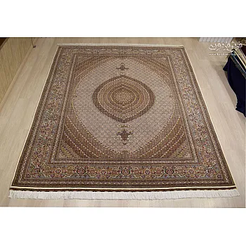 9-meter handmade carpet, Abdollahi fine fish design, Tabriz weave