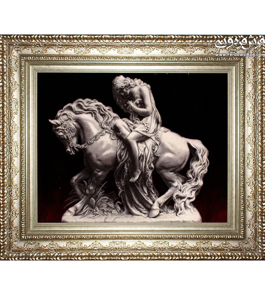 تابلو فرش دستباف طرح تندیس اسب با رنگ های طبیعی و قاب چوبی ساخته شده در تبریز مناسب دکوراسیون داخلی