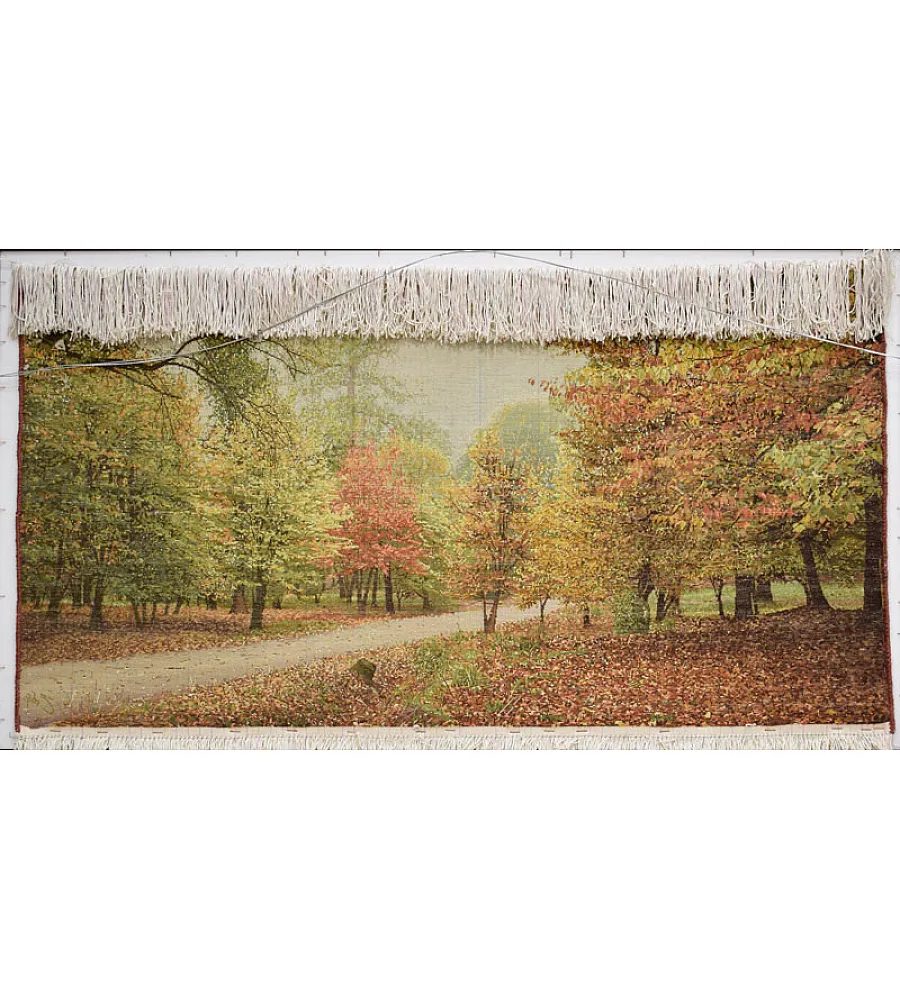 تابلو فرش دستباف طرح جنگل پاییزی بافت تبریز 
