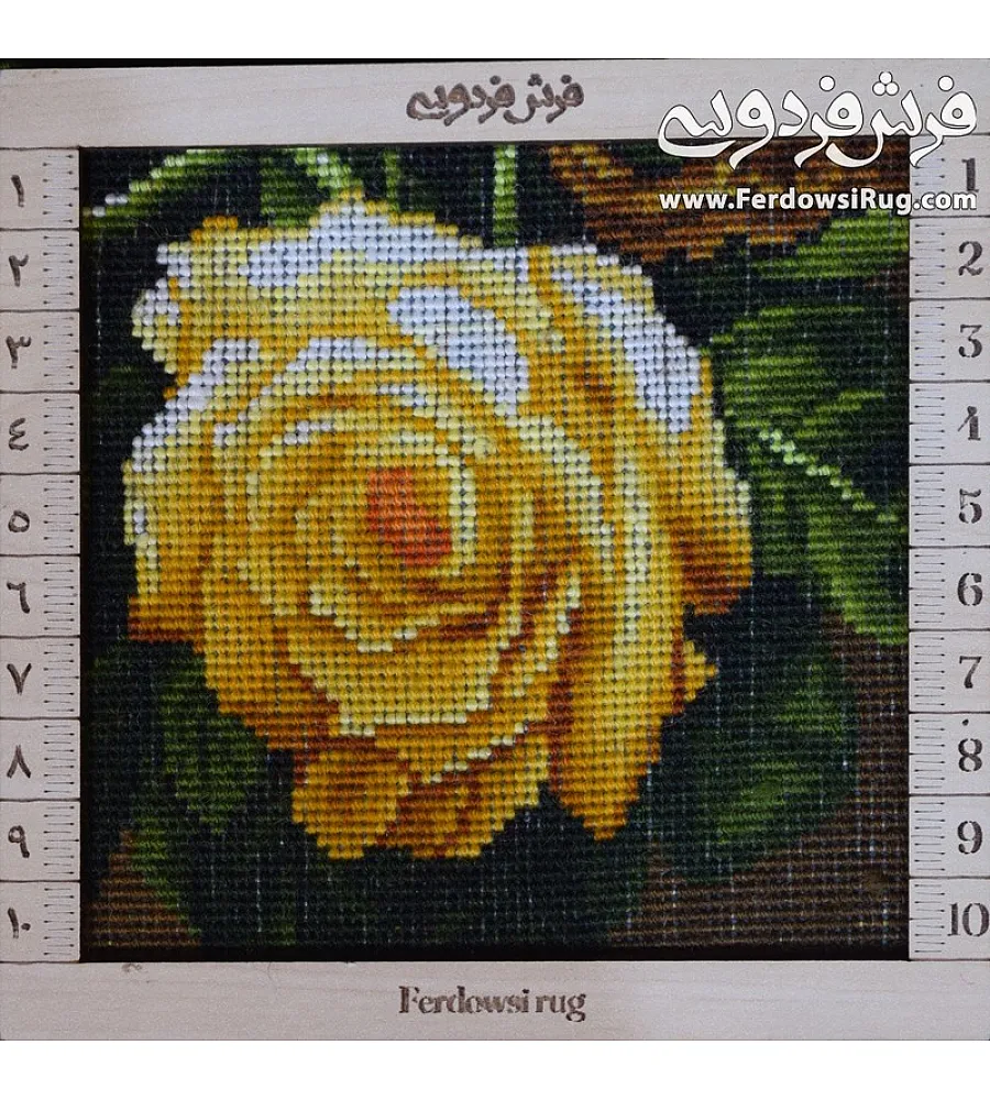 تابلو فرش دستباف طرح گل رز با رنگ های زنده و کیفیت بالا مناسب دکوراسیون منزل ساخته شده توسط هنرمندان تبریز