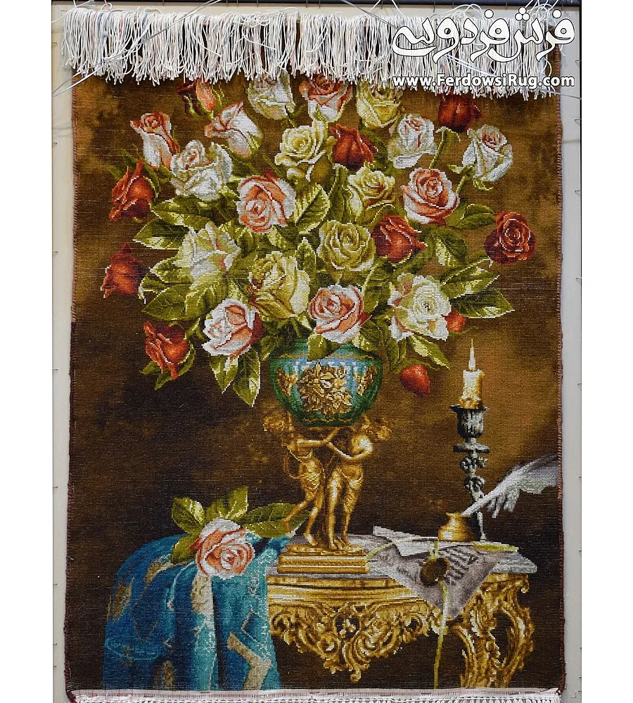 تابلو فرش دستباف طرح گلدان رز سلطنتی با رنگ های چشم نواز مناسب دکوراسیون کلاسیک تولید تبریز