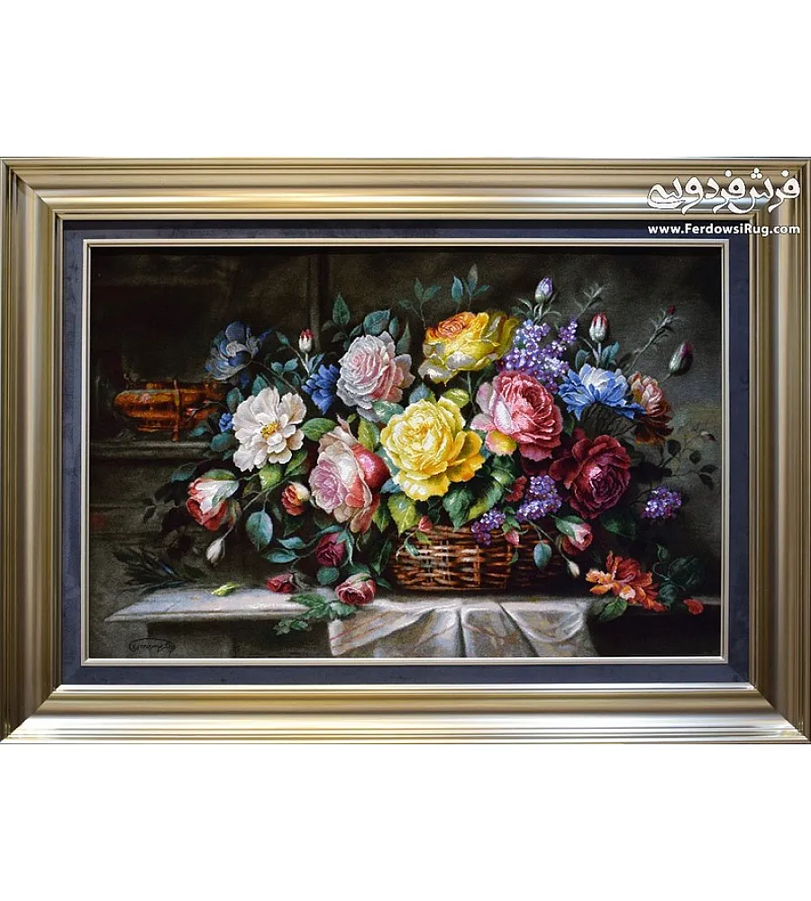 تابلو فرش دستباف تبریز طرح گل خواستگاری رنگ های زنده و بافت هنرمندانه مناسب دکوراسیون داخلی کلاسیک