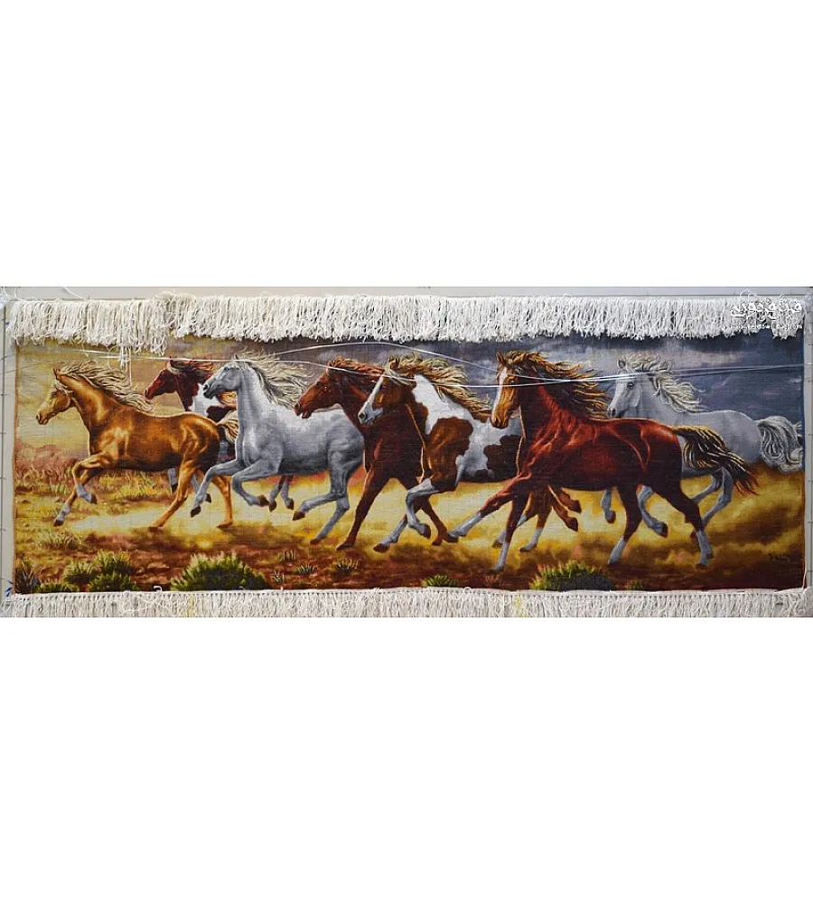 تابلو فرش دستباف گله اسب تبریز رنگهای زنده کیفیت بالا دکوراسیون خاص دستبافت هنری مناسب هدیه عاشقان هنر پیشرفته