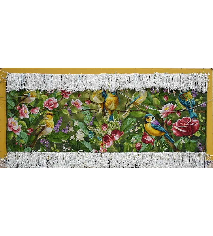 تابلو فرش دستباف طرح پرنده های زندگی با رنگ های شاد و ظریف مناسب دکوراسیون منزل تولید تبریز