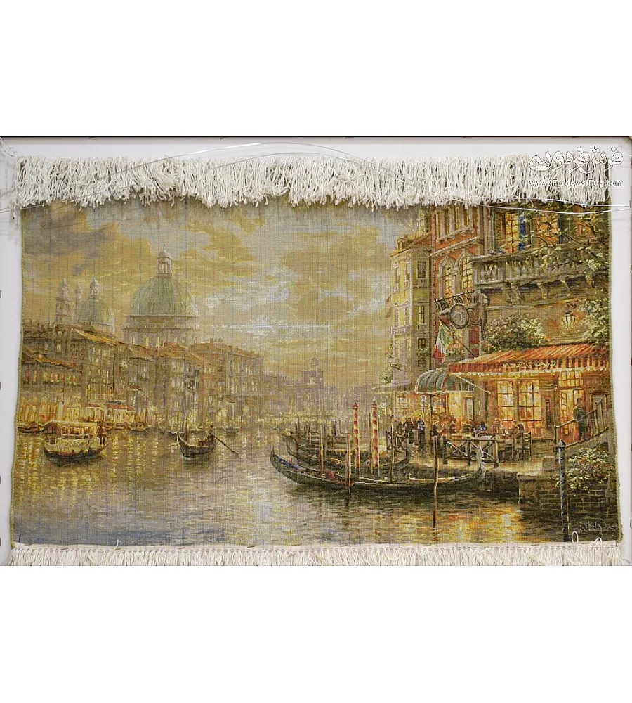 تابلو فرش دستباف طرح غروب طلایی ونیز بافته شده در تبریز مناسب دکوراسیون کلاسیک و مدرن