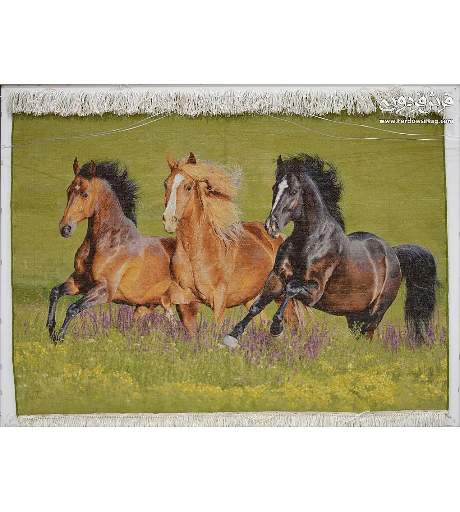 تابلو فرش دستباف طرح اسب رنگارنگ بافت تبریز مناسب دکوراسیون منزل و هدیه خاص