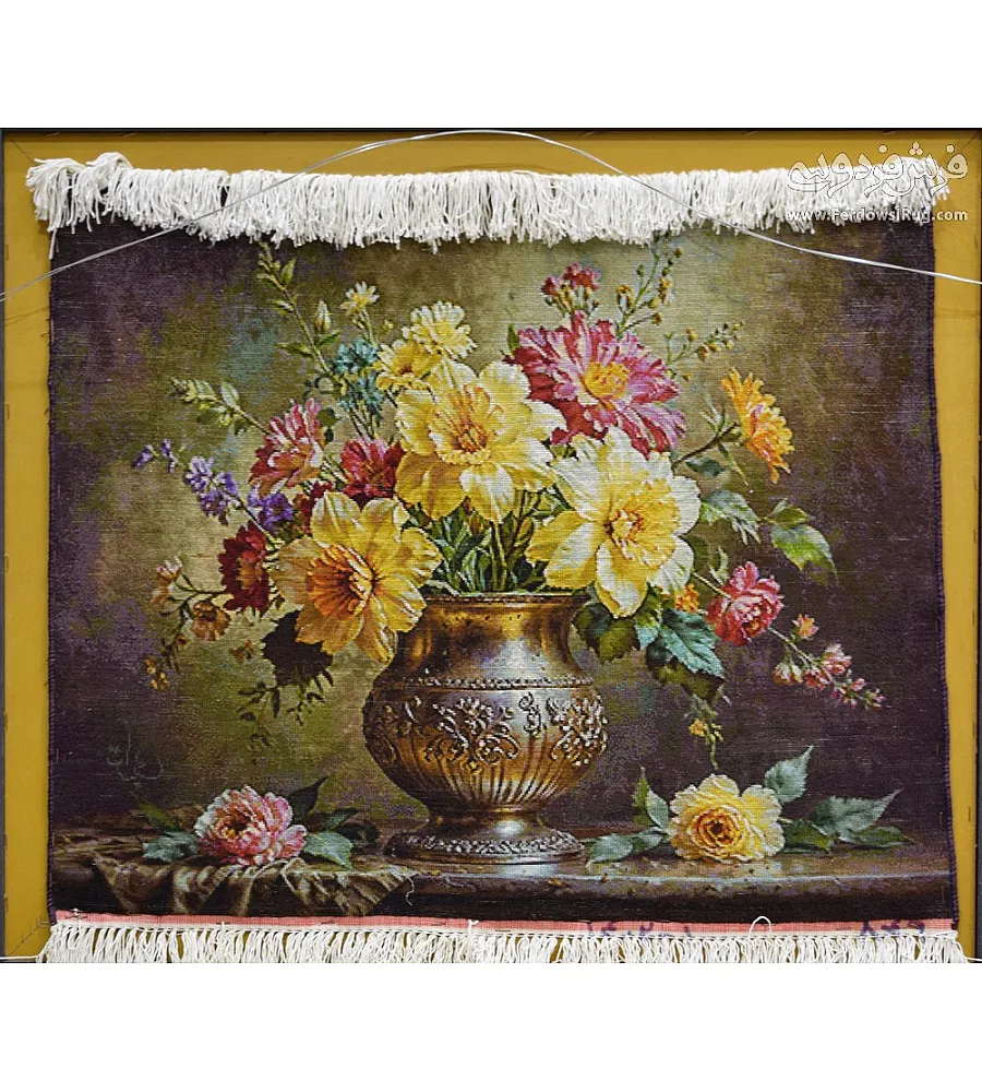 تابلو فرش دستباف طرح گلدان نقره با رنگ های طبیعی و کیفیت بالا مناسب دکوراسیون داخلی ساخت تبریز