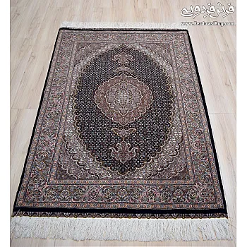 Handmade rug,1.5 meters in size,made in Tabriz with RIZHMAHI KAMALOLMOLK design
