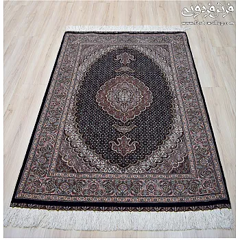 Handmade rug,1.5 meters in size,made in Tabriz with RIZHMAHI KAMALOLMOLK design