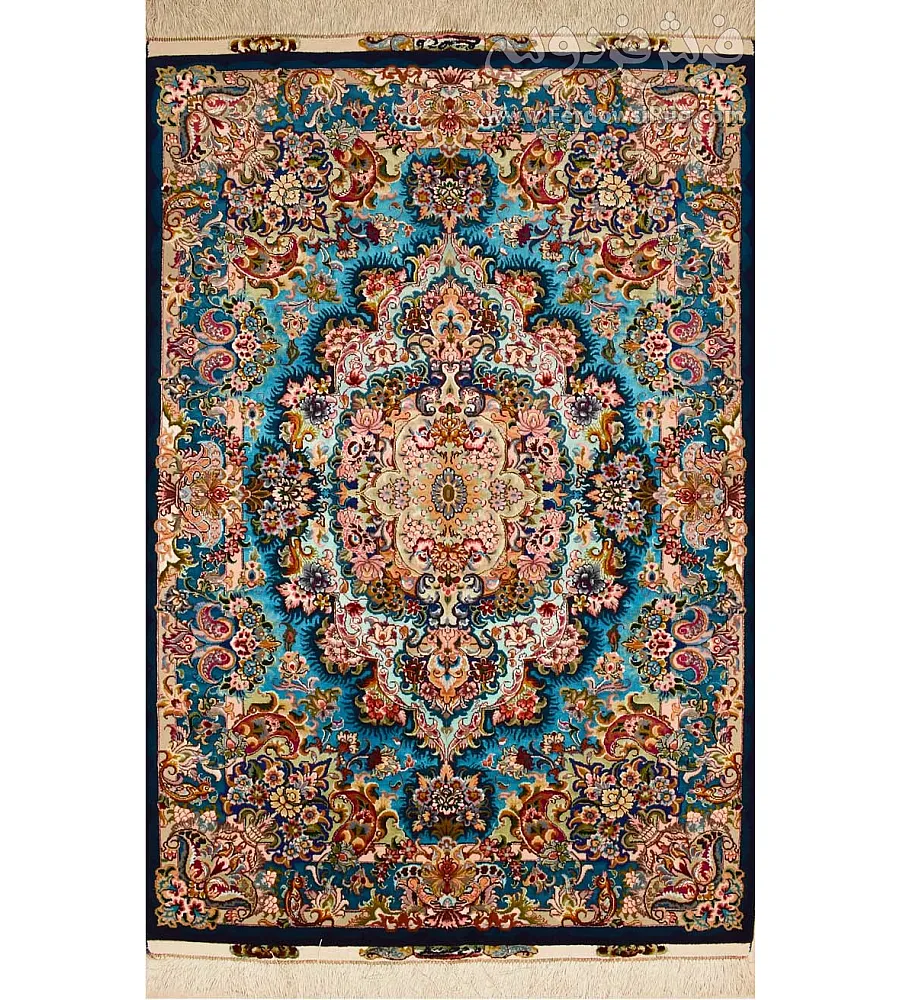 فرش دستباف ذرع نیم طرح خطیبی آبی درباری بافت تبریز مناسب دکوراسیون کلاسیک و لوکس با نقش ونگار ظریف و رنگ بندی اصیل