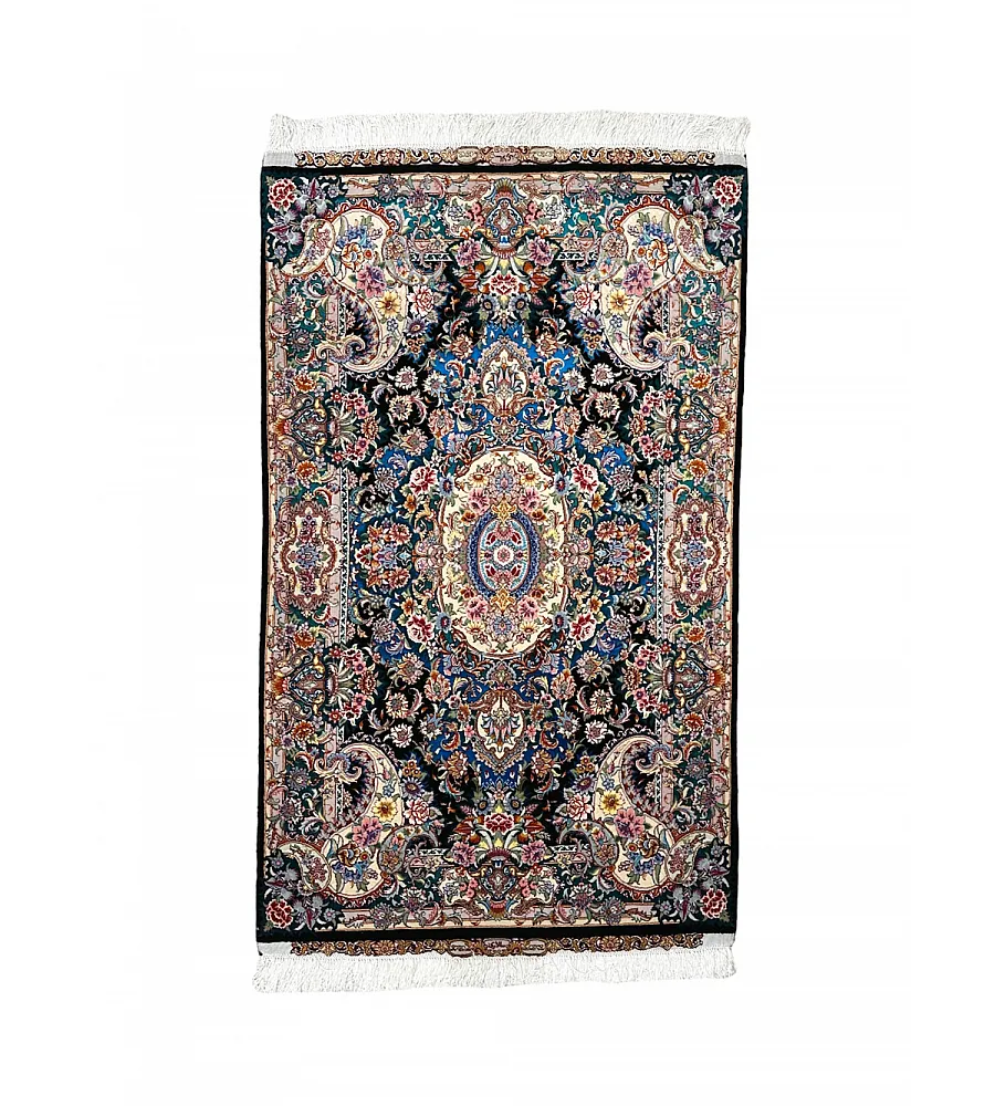 فرش دستباف ذرع و نیم نقشه سالاری بافت تبریز طرح اصیل ایرانی رنگ بندی گرم مناسب دکوراسیون کلاسیک